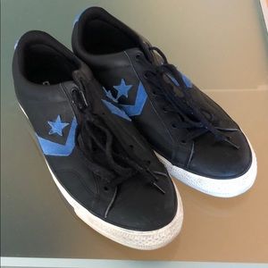 Converse black leather one star with blue star